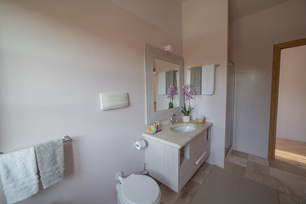 Hotel Borgo Smeraldo Арцахена Екстериор снимка