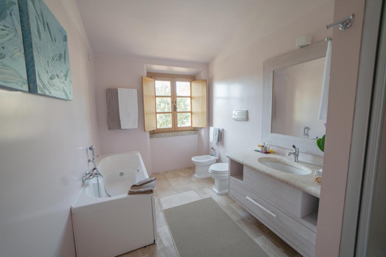 Hotel Borgo Smeraldo Арцахена Екстериор снимка